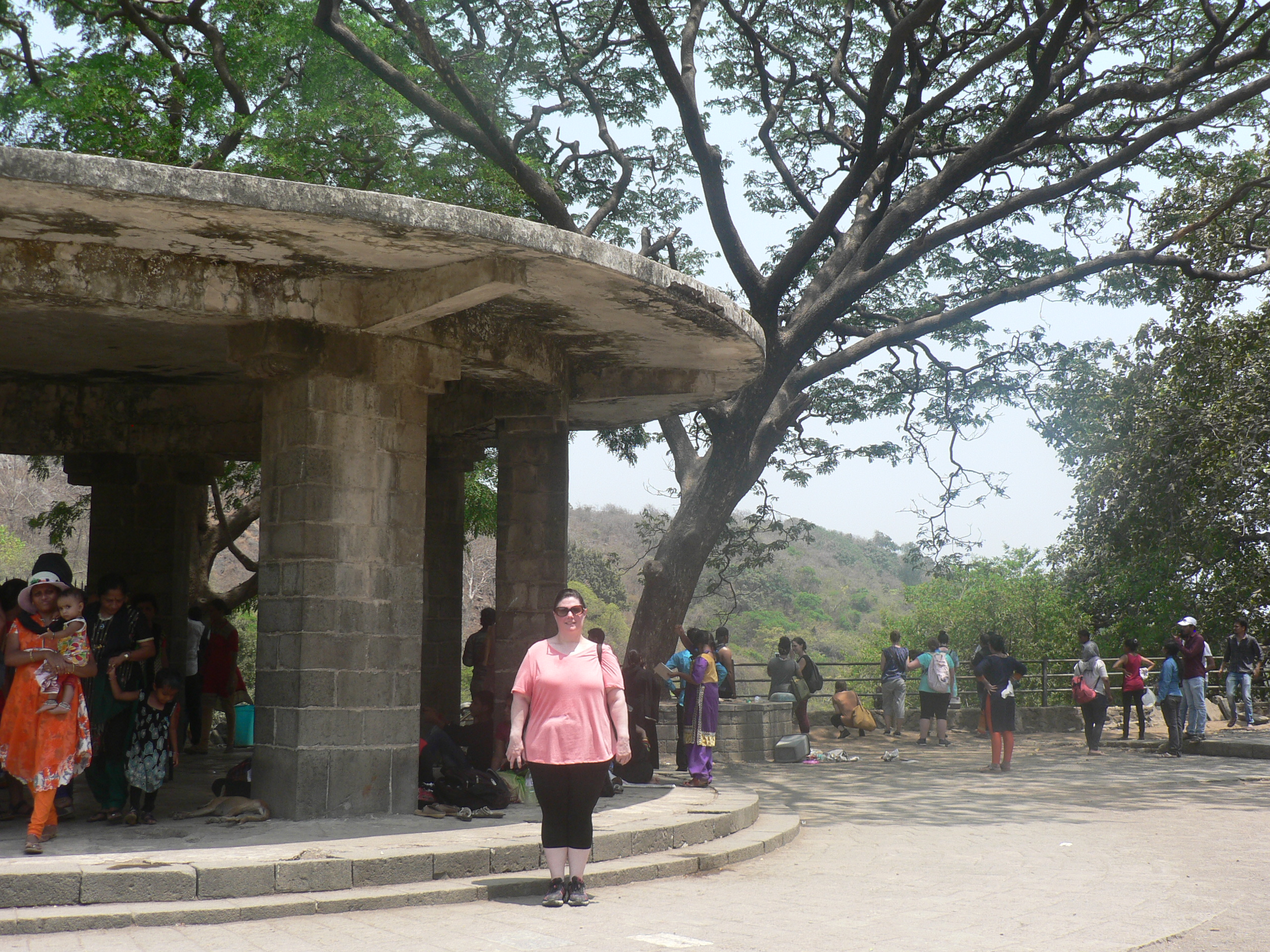 elephanta caves island